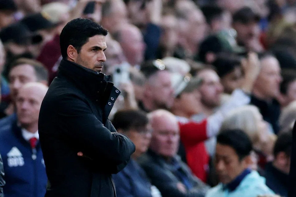 Pengurus Arsenal, Mikel Arteta, kecewa dengan keputusan seri 1-1 pasukannya menentang Manchester United pada 10 Mac. Keputusan itu menyukarkan mereka untuk mengejar Liverpool, yang mendahului Liga Perdana England (EPL) dengan kelebihan 15 mata.