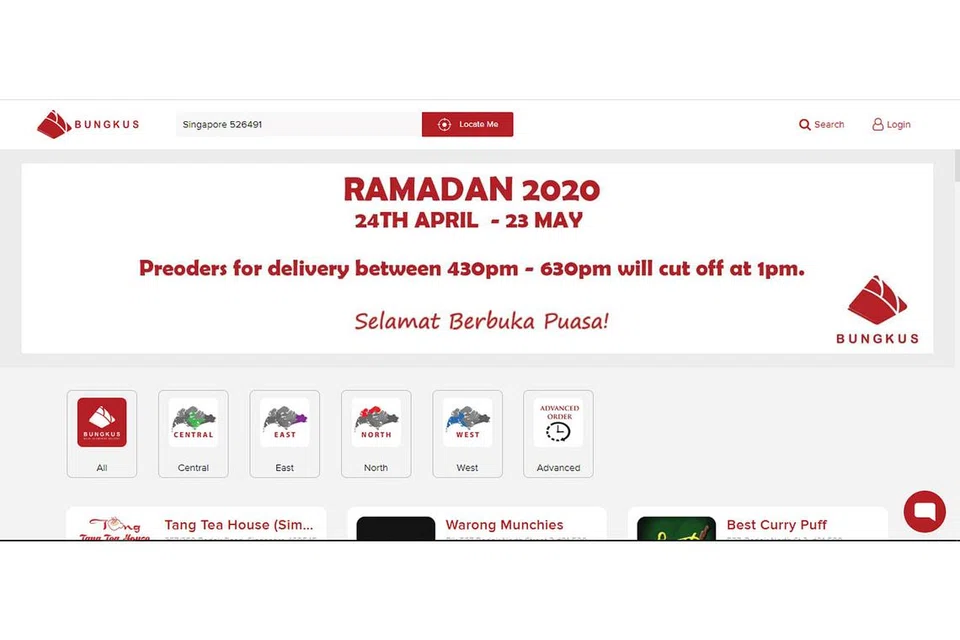 MENYEDIAKAN PENGHANTARAN MAKANAN: Melalui tempahan dalam talian, para pelanggan dapat mendapatkan makanan bazar dihantarkan ke rumah mereka. - Foto BAZAR @ BUNGKUS.SG 