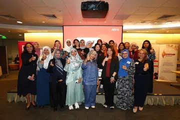 Program ‘Empowering Voices’ diwujudkan sebagai wadah selamat dan inklusif, membolehkan wanita berkongsi serta berdialog secara terbuka dan autentik mengenai pelbagai cabaran kehidupan, termasuk aspirasi kerjaya, kebebasan kewangan dan pembentukan identiti diri.