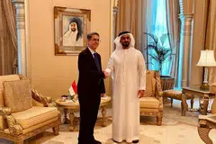 TERUSKAN KERJASAMA: Menteri Negara (Ehwal Dalam Negeri merangkap Pembangunan Negara), Profesor Madya Dr Muhammad Faishal Ibrahim (kiri) bertemu Timbalan Perdana Menteri Emiriah Arab Bersatu (UAE), Sheikh Saif Zayed, semasa kunjungannya ke sana. 