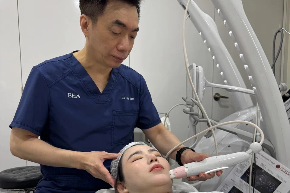 Dr Elias Tam 