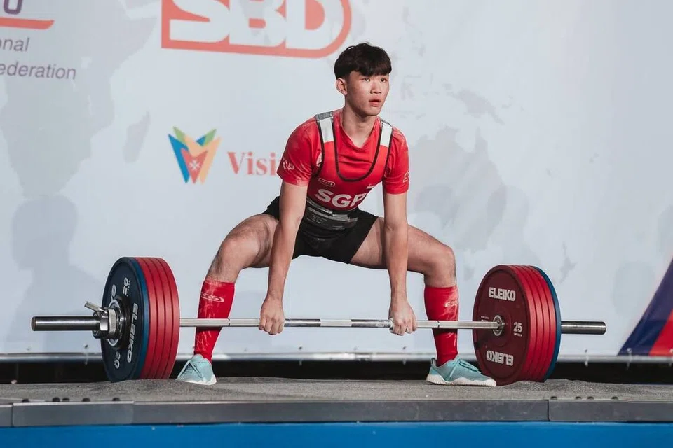 powerlifting, rekod dunia, atlet muda