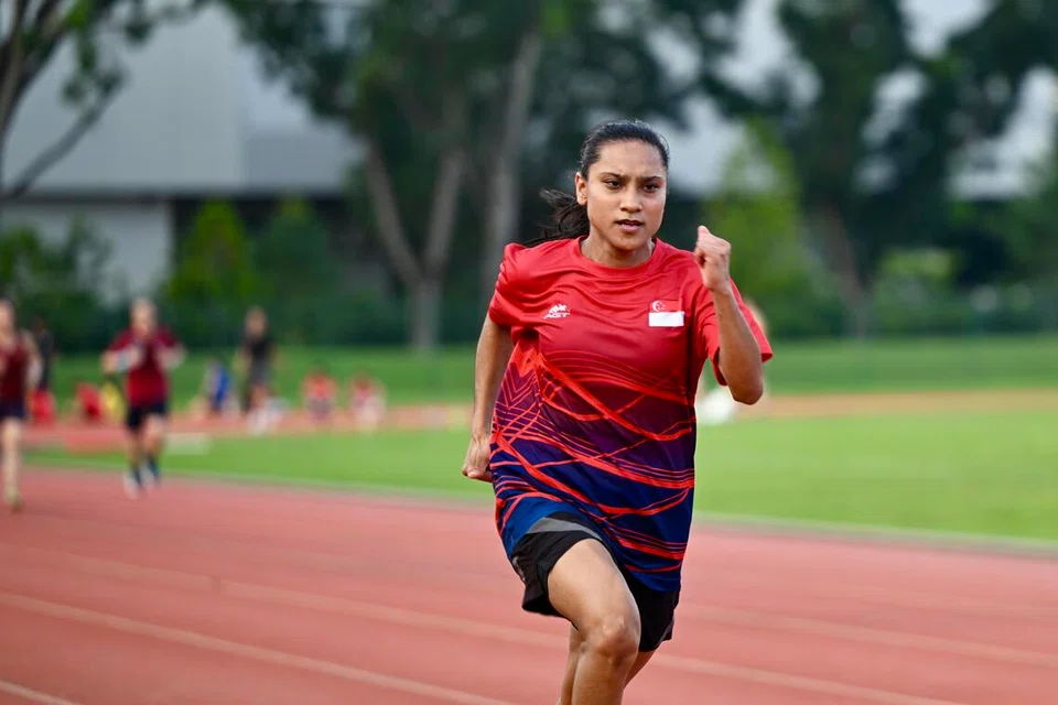 Siti berlatih di trek larian Stadium Yio Chu Kang pada 21 Julai.