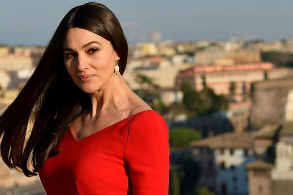 TUA PADA MINDA: Monica Bellucci yang berusia menjangkau setengah abad berpandangan bahawa seksi itu hanya wujud pada minda. - Foto AFP