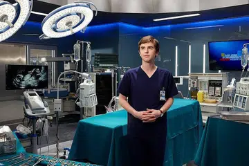 THE GOOD DOCTOR: Watak utama, Dr Shaun Murphy, yang mengalami austisme dibintangi pelakon Freddie Highmore. - Foto SALURAN ABC NETWORK
