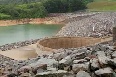 Paras air di Kolam Air Linggiu ialah 27 peratus pada 1 Jan dan boleh jatuh ke paras sifar jika 2017 menjadi tahun kering, kata Menteri Ehwal Luar Vivian Balakrishnan. 