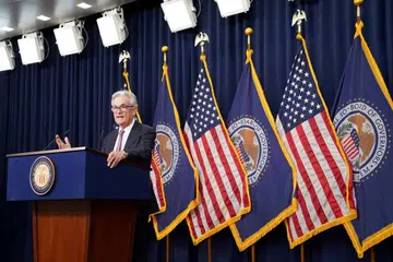 AMARAN PASARAN: Pengerusi Lembaga Simpanan Federal, Encik Jerome Powell memberi amaran supaya tidak menjangkakan sembarang pelonggaran jangka pendek berkenaan kadar.