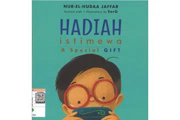 PELBAGAI TEMA DIHIDANGKAN: Buku bergambar 'Hadiah Istimewa' yang ditulis oleh Nur-El-Hudaa Jaffar menganjurkan memanfaatkan aktiviti melukis sebagai salah satu cara terapeutik untuk meluahkan perasaan, termasuk mengatasi kerisauan dan kesedihan. - Foto-foto NLB