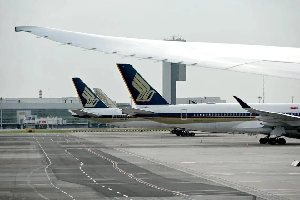 Singapura, Dubai, penerbangan