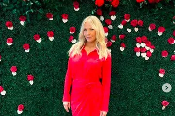 Pelakon Jennie Garth mengenangkan Luke Perry yang banyak mengajarnya erti menghormati dan berinteraksi dengan peminat.