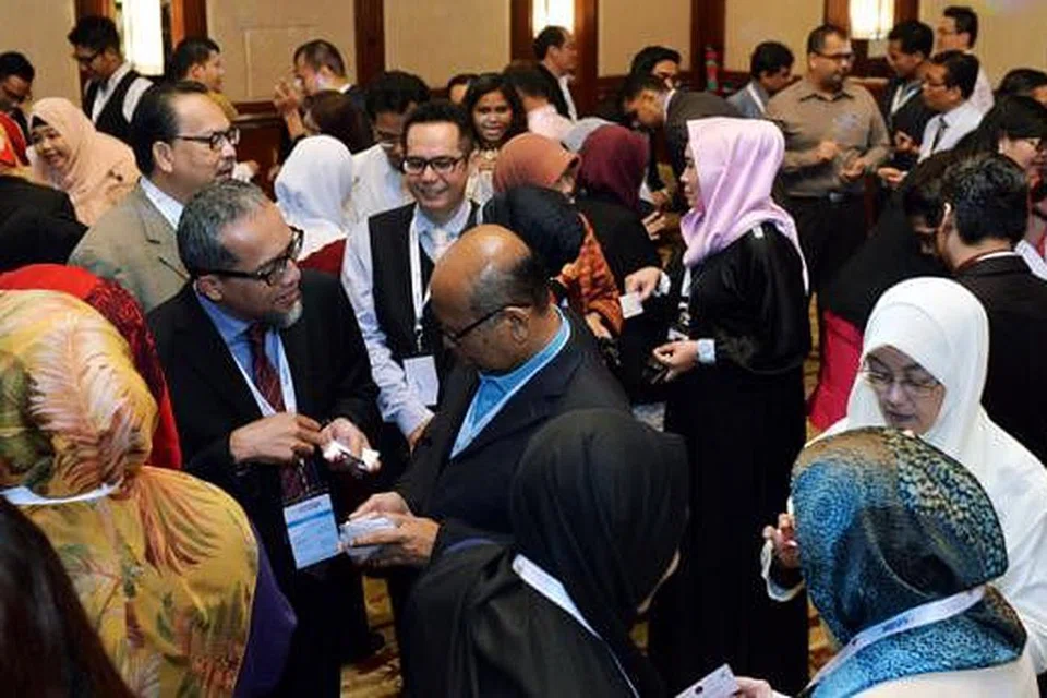 BERBALOI: Keanggotaan DPPMS kini mencapai paras tertinggi sejak 10 tahun lalu melebihi 500 menyusuli pelbagai program, kegiatan dan skim bantuan anjuran Dewan yang dapat dimanfaatkan peniaga Melayu-Islam. - Foto fail