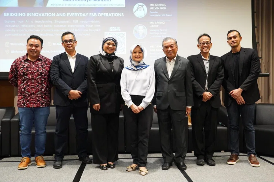 kecerdasan buatan, rahayu mahzam, perniagaan singapura 