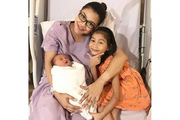 CAHAYA MATA KEDUA: Huda Ali bersama bayi lelakinya, Luke Qalish (kiri) dan anak pertama, Leia Qaseh. - Foto INSTAGRAM HUDA ALI
