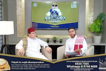 BICARA SYUKUR RAMADHAN: Peluang mendengar bicara bersama Ustaz Drs Ahmad Dahri (kiri) dan Hos Haziq Halim. - Foto NUR INSAN