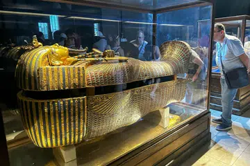 Mesir, Firaun Tutankhamun, topeng emas, muzium