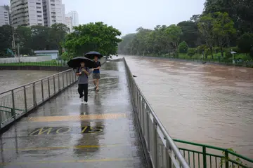 Paras air yang tinggi kelihatan di Ulu Pandan Canal sekitar 9.45 pagi akibat hujan lebat pada 14 Oktober.