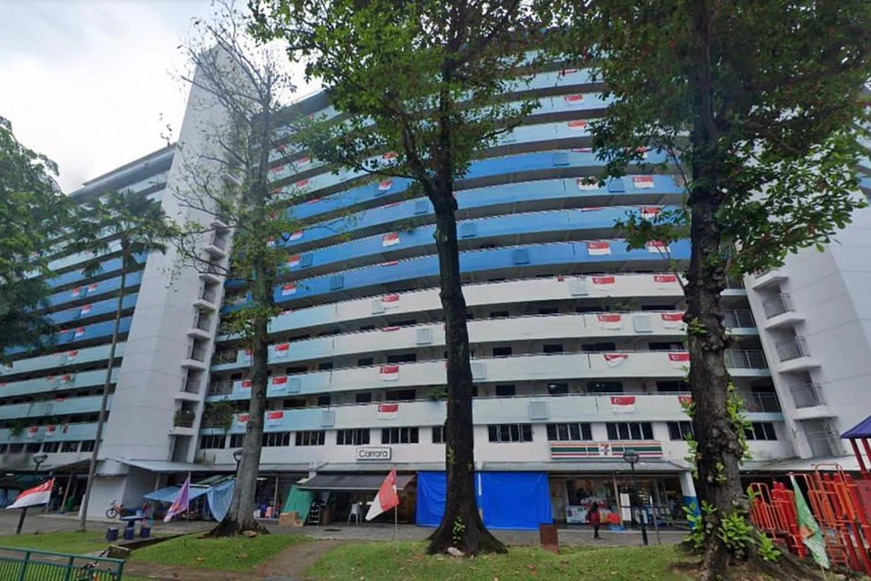 Polis memberi respons kepada serangan pada 6.06 pagi pada Ahad di sebuah flat HDB di 2 Jalan Bukit Merah Road.