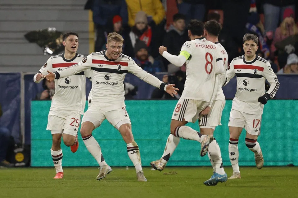 Kekalahan Manchester United melalui sepakan penalti kepada Fulham, yang menyingkirkannya daripada Piala FA, adalah perlawanan ke-18 berturut-turut penyerangnya, Rasmus Hojlund, gagal menjaringkan gol sejak menyumbatkan dua gol ketika menentang Viktoria Plzen dalam Liga Europa pada 12 Disember.