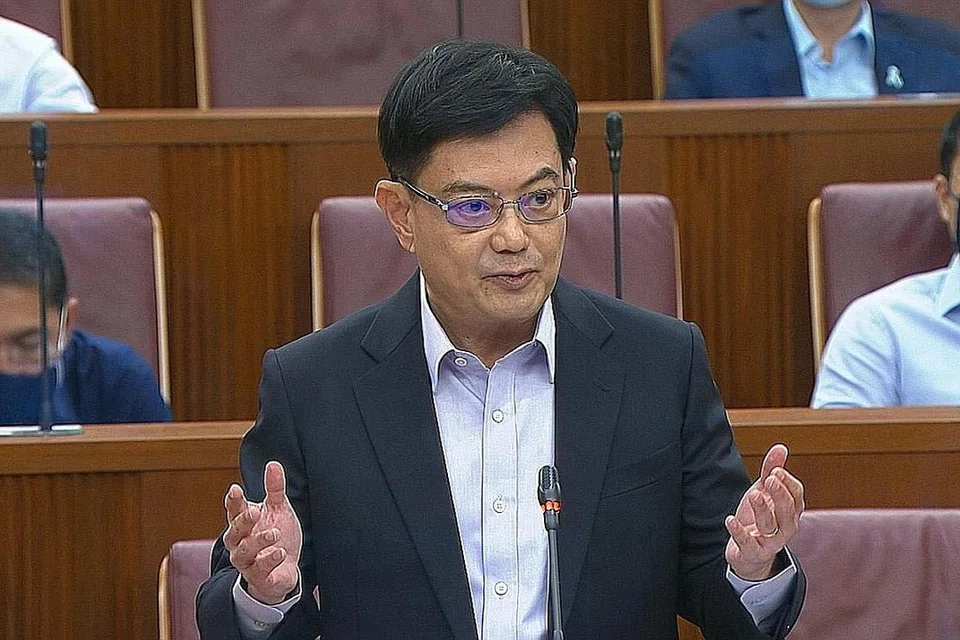 - Encik Heng Swee Keat, Timbalan Perdana Menteri merangkap Menteri Kewangan.