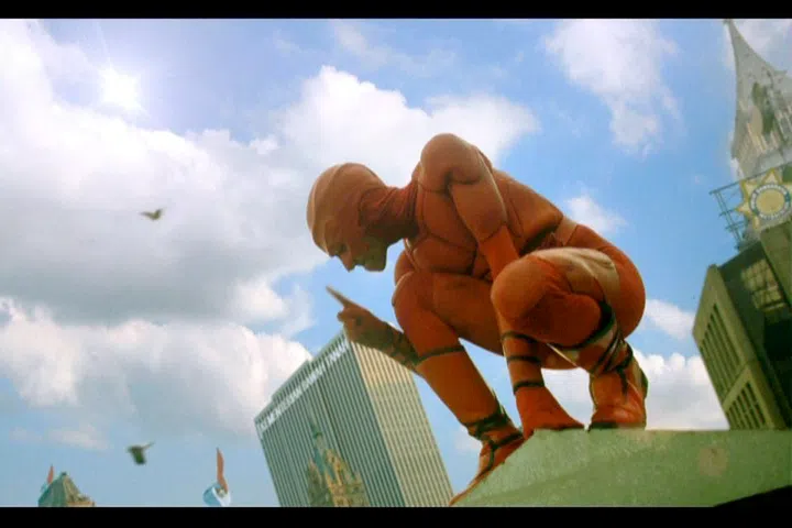 Karya filem, ‘Cicakman’, memperlihatkan KRU Studios sebagai pelopor penggunaan kesan visual (VFX) di Malaysia.