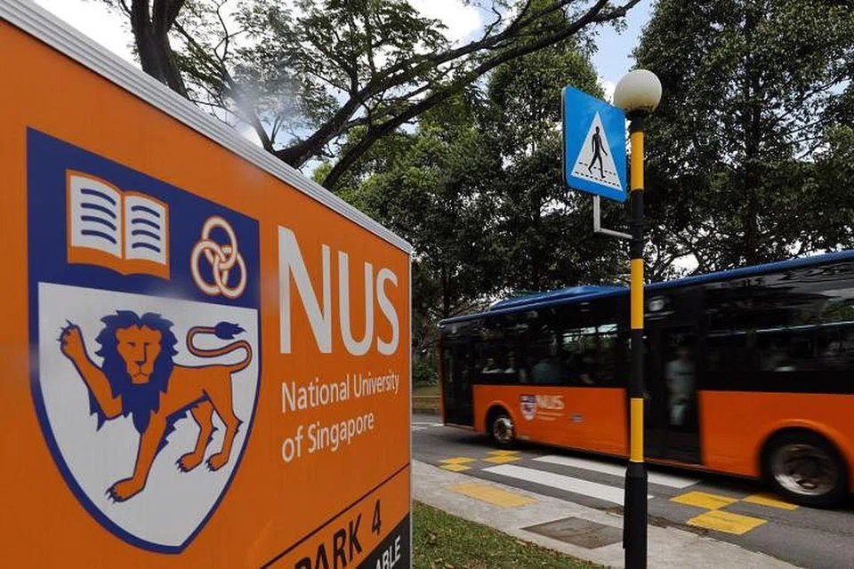 Felo penyelidikan kanan di Universiti Nasional Singapura (NUS) itu hanya ke kerja pada satu hari iaitu pada 12 April. Beliau mengalami simptom pada malam itu ketika di tempat kerja.