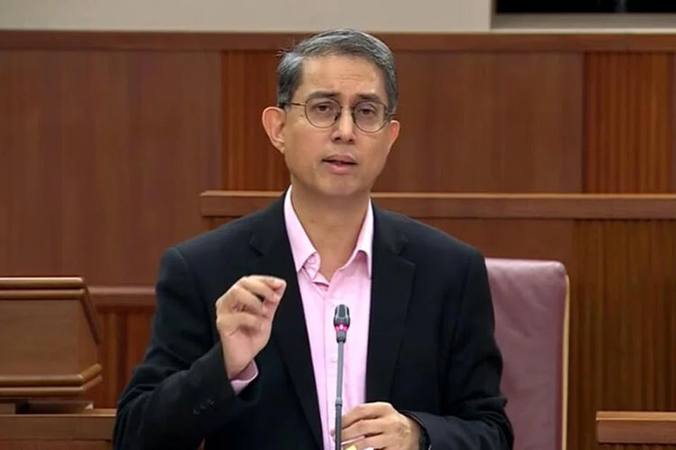 Menteri Negara (Ehwal Dalam Negeri merangkap Pembangunan Negara), Profesor Madya Dr Muhammad Faishal Ibrahim.