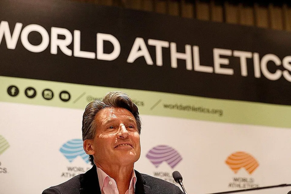 PAMER BAKAT ATLET DUNIA: Presiden Persekutuan Olahraga Dunia, Sebastian Coe, berpendapat tarikh baru bagi penganjuran Kejohanan Olahraga Dunia yang kini akan berlangsung pada Julai 2022 akan memberikan peluang mempamerkan sukan itu dan bintang atlet olahraga dari seluruh dunia. - Foto REUTERS