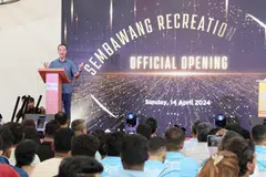 Menteri Negara Kanan (Tenaga Manusia), Dr Koh Poh Koon, semasa pembukaan Pusat Riadah Sembawang. 