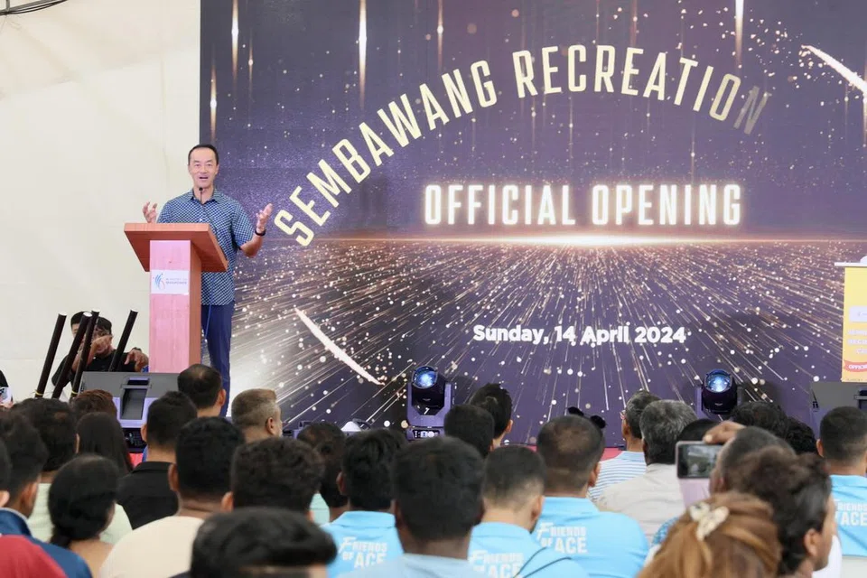 Menteri Negara Kanan (Tenaga Manusia), Dr Koh Poh Koon, semasa pembukaan Pusat Riadah Sembawang. 