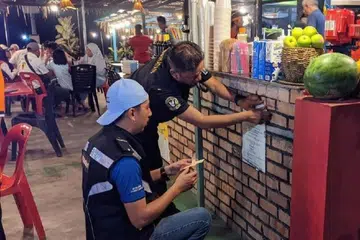 Kedai makan di Batu Feringghi, Pulau Pinang, diberi notis penutupan selama 14 hari susulan keadaan kebersihan premis berada pada tahap tidak memuaskan.