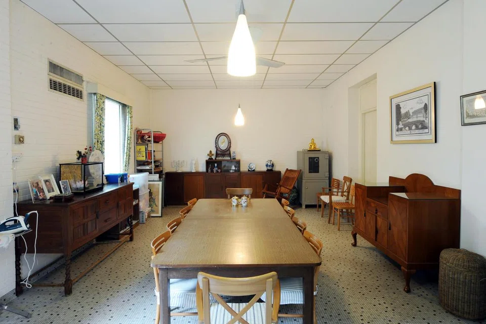 Gambar diambil pada Oktober 2011 ini menunjukkan tingkat bawah tanah ruang makan di  38 Oxley Road, tempat di mana anggota pengasas Parti Tindakan Rakyat (PAP) membincangkan tentang pembentukan parti baru itu.