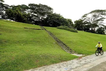 KEHIJAUAN DIKEKALKAN: HDB berkata anak bukit di Woodleigh Glen akan menjadi sebahagian rangkaian kehijauan dan ruang terbuka lebih luas yang dirancang bagi estet Bidadari. - Foto THE STRAITS TIMES