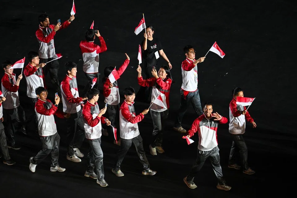 KONTINJEN NEGARA: Atlet Singapura menamatkan kempen Sukan SEA 2025 di tangga kelima dalam kedudukan pingat keseluruhan. 