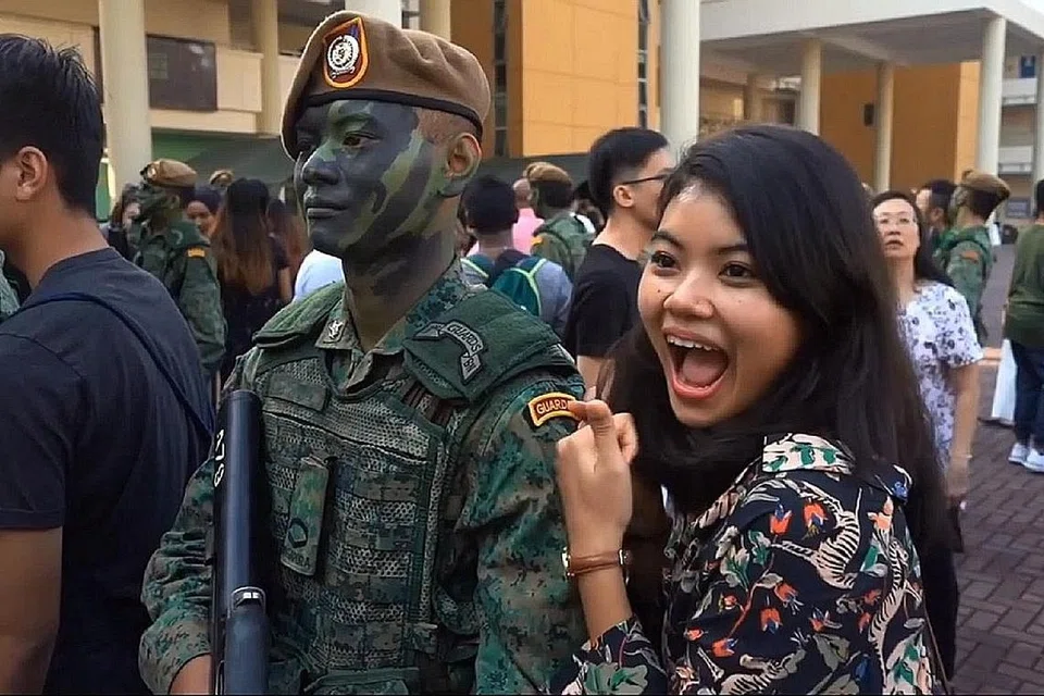 RAIKAN PENCAPAIAN: Tangkap layar dari salah satu video yang disiarkan di Pameran Maya Army 55, yang dianjurkan sempena ulang tahun ke-55 tentera darat. - Foto tangkap layar video MINDEF