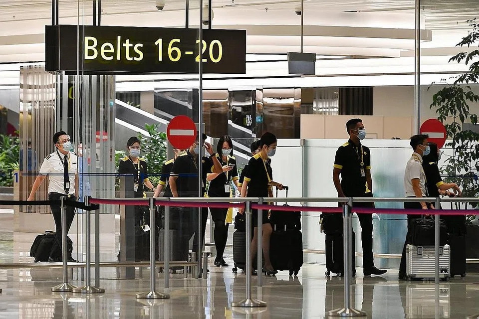 KEBENARAN: Semua pelawat, kecuali rakyat dan penduduk tetap (PR) perlu bermohon melalui Pejabat Perjalanan Selamat (STO) bagi mendapat keizinan untuk memasuki Singapura. - Foto BH oleh LIM YAOHUI