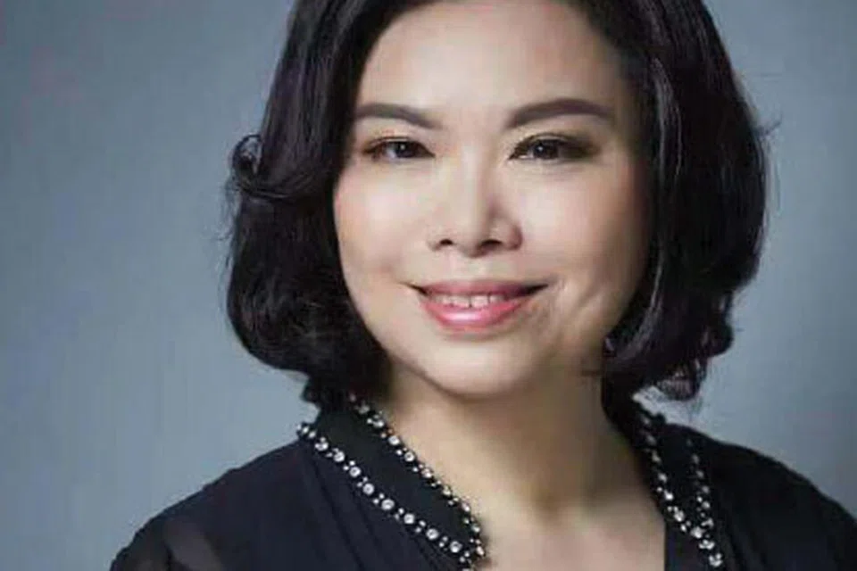 Penyanyi soprano Malaysia, Cecelia Yap.