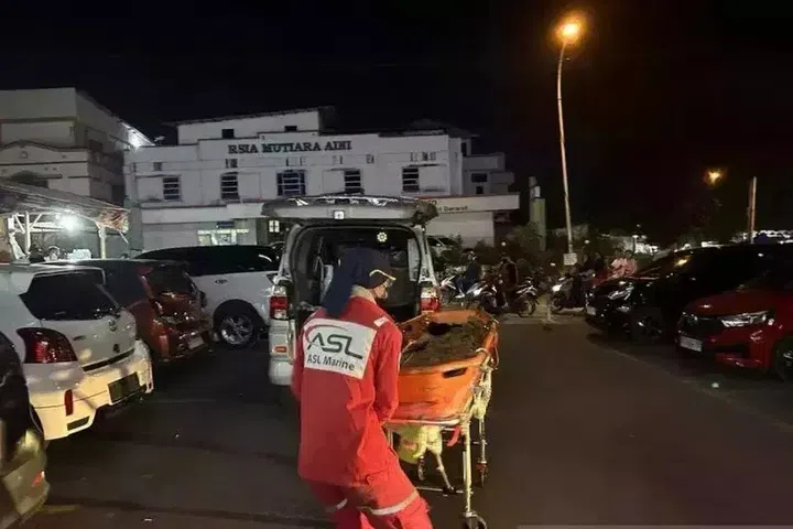 Batam, kapal, limbungan, kemalangan
