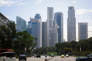 Ekonomi, S’pura, atasi jangkaan