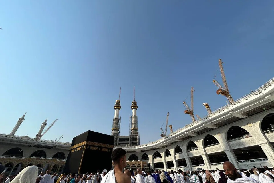 SYAHDU DAN PENUH MAKNA: Cuaca indah menyambut ketibaan jemaah ke Makkah pada 19 Ogos. 