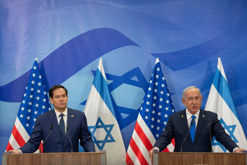 Setiausaha Negara Amerika Syarikat, Encik Marco Rubio (kiri) dan Perdana Menteri Israel, Encik Benjamin Netanyahu, menghadiri sidang akhbar bersama di Baitulmakdis pada 16 Februari. 