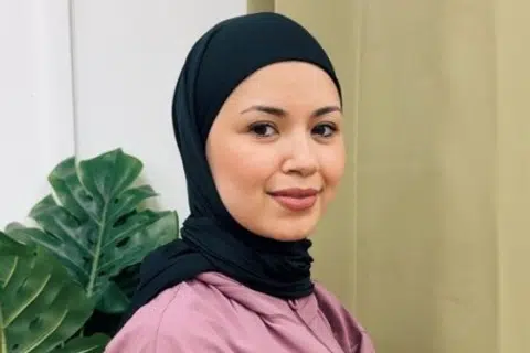 Inovasi dari GLOWco di mana hijabnya ringan dan direka dengan aliran udara supaya lebih selesa bagi pemakainya.
