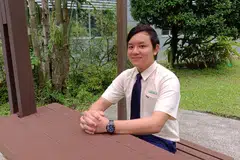 HARUNGI DUGAAN: Sehari sebelum peperiksaan lisan Sijil Am Pelajaran (GCE) peringkat ‘O’, Iman Hadi Edy Widodo hadapi dugaan apabila pembantu rumahnya, yang dianggap seperti ibu keduanya, diserang angin ahmar. 