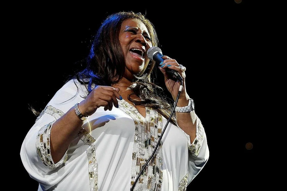 SENYUM DALAM TANGIS: Aretha Franklin dikenang sebagai tokoh yang melalui bermacam masalah peribadi seperti rumah tangga yang kelam kerana penderaan tetapi masih teguh memperjuangkan seni. - Foto REUTERS