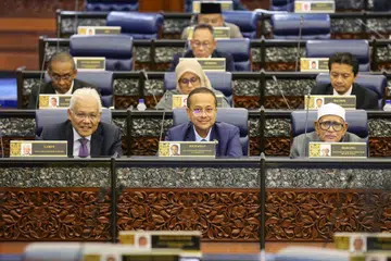 politik M’sia, Ketua Pembangkang, Ahli Parlimen (AP) Larut, Hamzah Zainudin