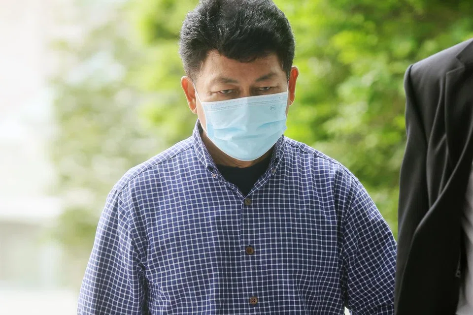 Mohd Razif Radi, warga Singapura berusia 67 tahun, dibicarakan atas satu pertuduhan di bawah Akta Pentadbiran Hukum Islam (Amla) kerana menyebar ajaran yang bertentangan dengan undang-undang Islam.