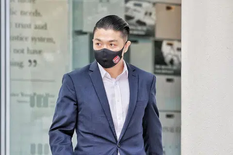 Jipson Quah – yang khidmatnya sebagai doktor digantung sejak Mac 2022 – didakwa merekodkan bahawa pesakit telah menerima suntikan vaksin Covid-19, Sinopharm.