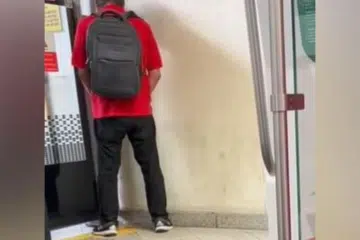 Seorang lelaki didakwa kerana membuang air kecil di platform stesen MRT Tanah Merah pada 8 Januari sekitar 12.30 tengah hari.