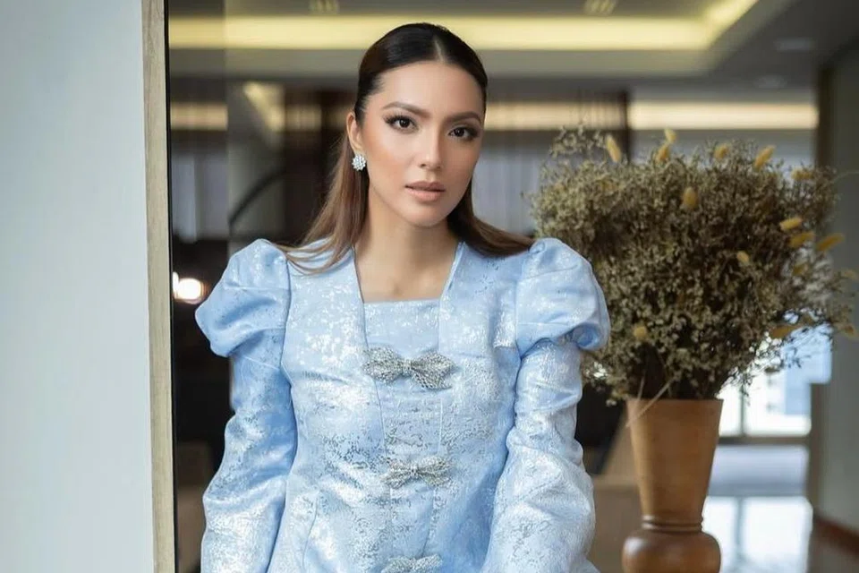 Meskipun ibunya telah meninggal dunia sekitar 11 tahun lalu, namun, kehilangannya masih tetap dirasakan oleh pelakon Malaysia, Shiqin Kamal, yang merayakan Aidilfitri secara sederhana bersama tiga orang kakak di Kuala Lumpur, Malaysia.