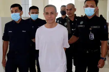 Pendakwah bebas, Azman Syah Alias, 43 tahun, dijatuhi hukuman penjara 14 bulan oleh Mahkamah Majistret Klang, Selangor, pada 6 Disember.