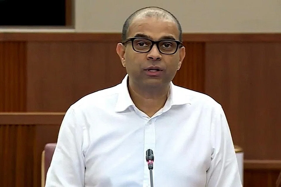 DR JANIL PUTHUCHEARY: Median masa tergendala kumulatif perkhidmatan digital pemerintah tahun lalu ialah empat jam.